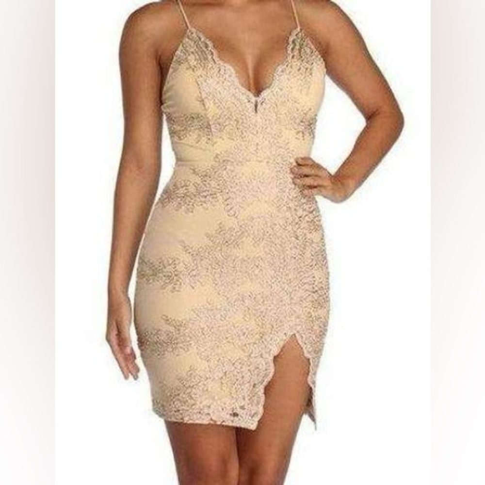 Windsor Golden Lace Embroidered Bodycon Dress